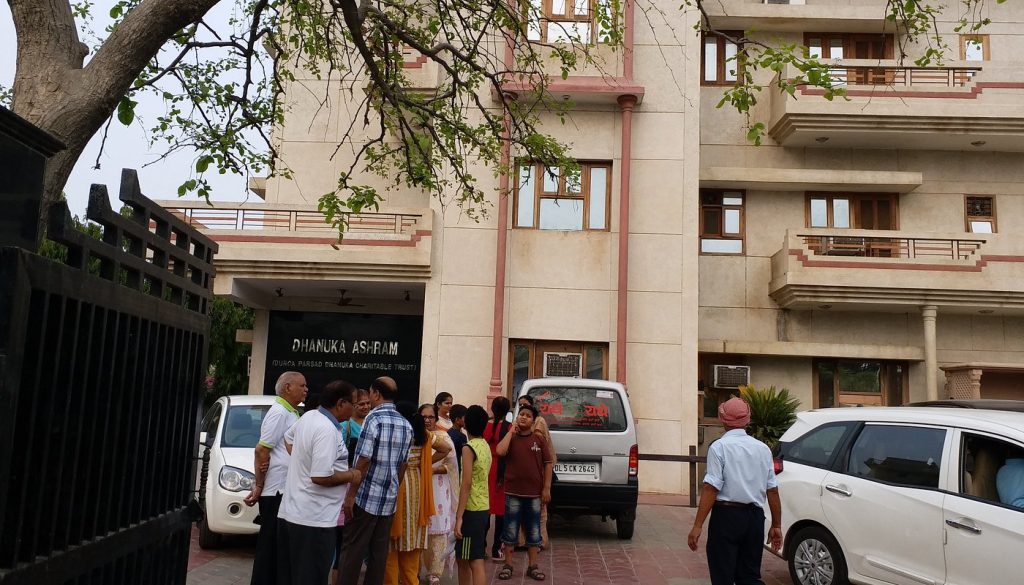 main-gate-of-dhanuka Dhanuka Ashram Vrindavan - Peaceful Stay on Parikrama Marg